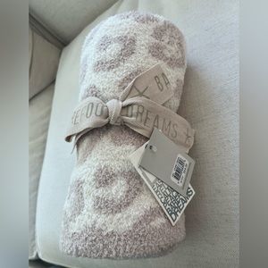 NWT Barefoot Dreams Baby Blanket